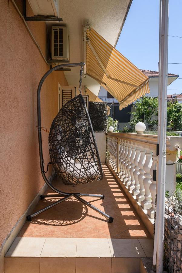 Vikeli Apartment Trogir Exterior photo